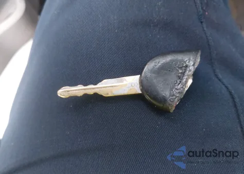 2006 Ford F-150 Lariat/Xl/Xlt from USA, damaged, VIN 1FTVX12556NB66509